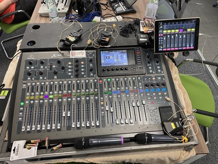 Онлайн презентация 3D центра моделирования полезных ископаемых, Харьков